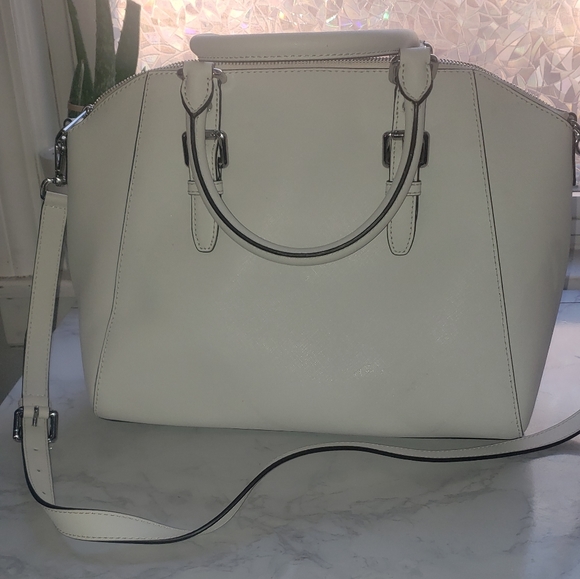 Michael Kors Large White Crossbody - Picture 2 of 3